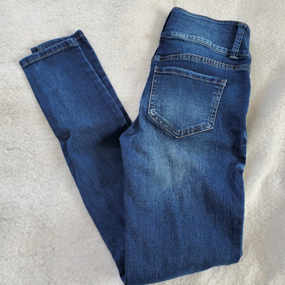 YMI Distressed Skinny Jeans, Sz 3/26